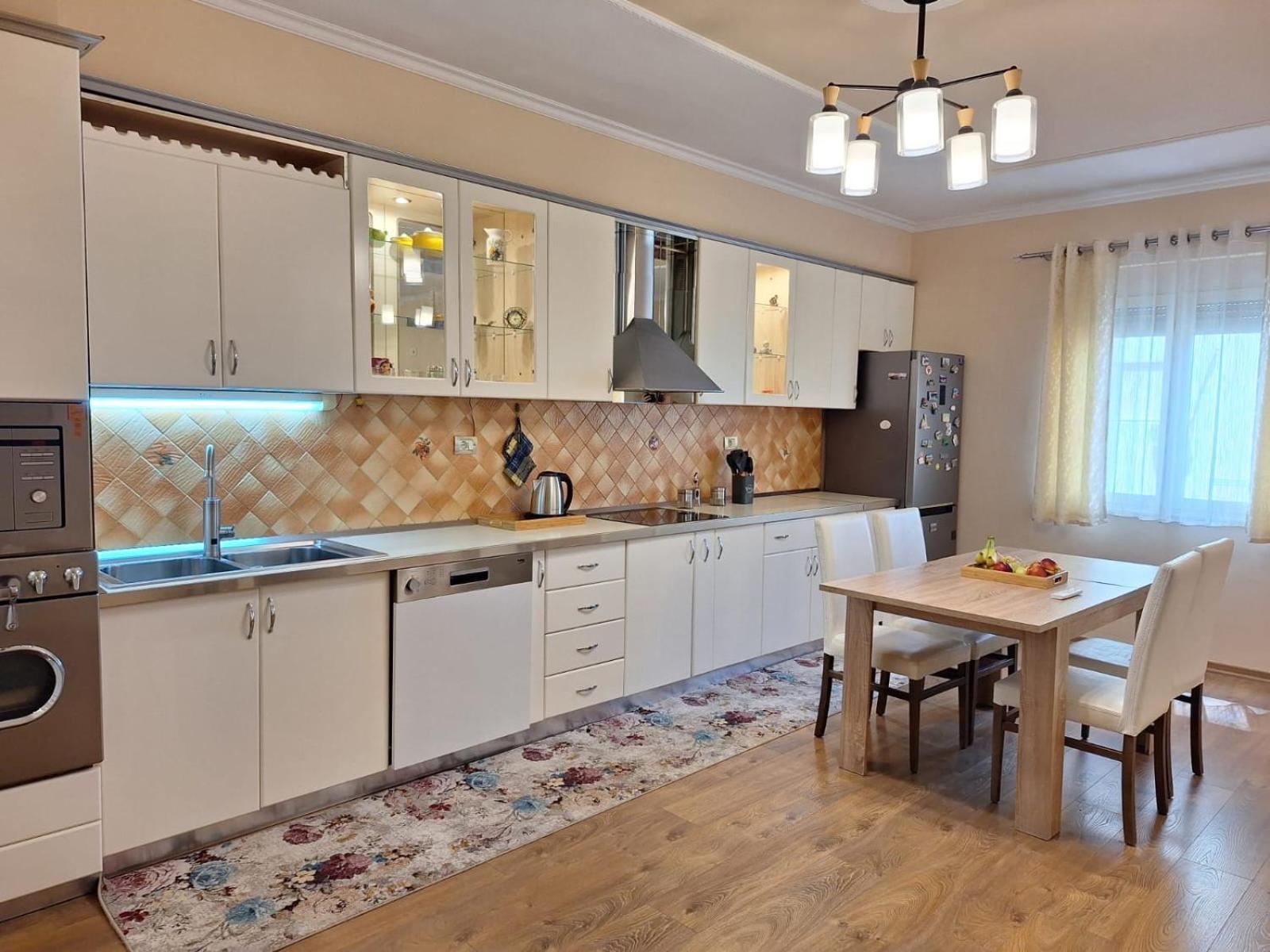 Alb Apartament Тирана Экстерьер фото